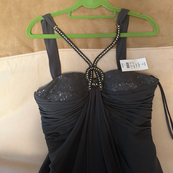 Caché Dress - Picture 3 of 6